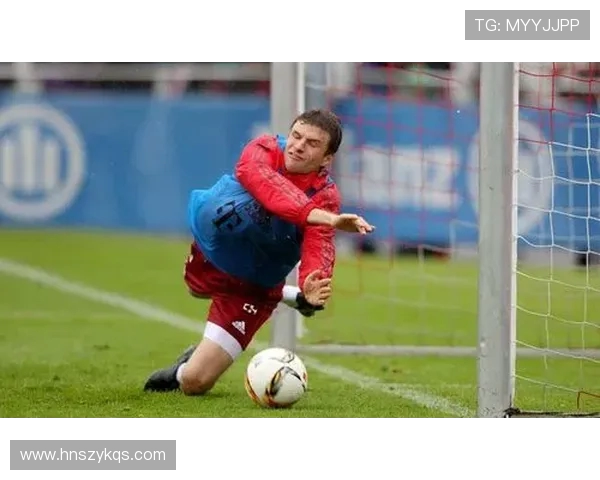 穆勒谈留胡子背后的心理动机：寻求队友认同与自我表达